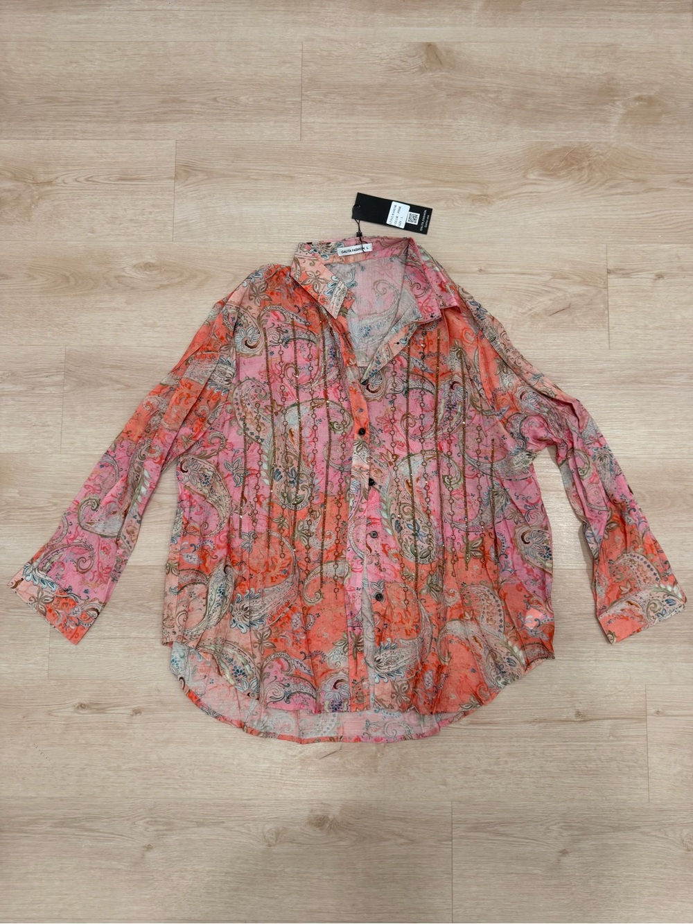 NWT Boutique Paisley Button Down with Rhinestones Sz L